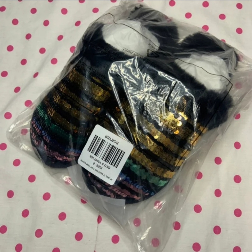 ❌️SOLD❌️ Torrid 8WW Fur Trim Slipper — Multi Sequins (WW) - Picture 7 of 7